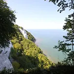 Strandnahe Fewo In Zentraler Aber Ruhiger Lage In Binz Villa Amanda Fewo Nr 09